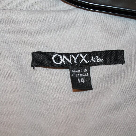 OXYX Nite Evening Gown/Mother of Bride Gown - 14 - Picture 7 of 9